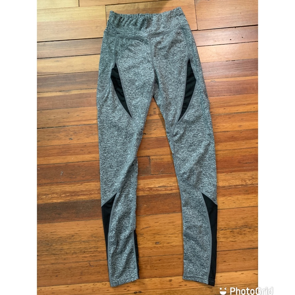 NWOT WORKOUT LEGGINGS